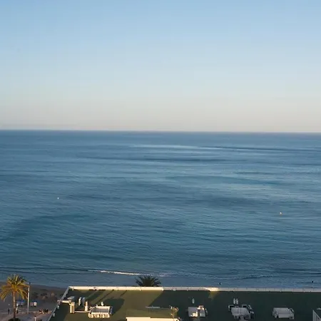 Apolo 16 15D70 - Apartment On The Beach, Calpe 卡尔佩